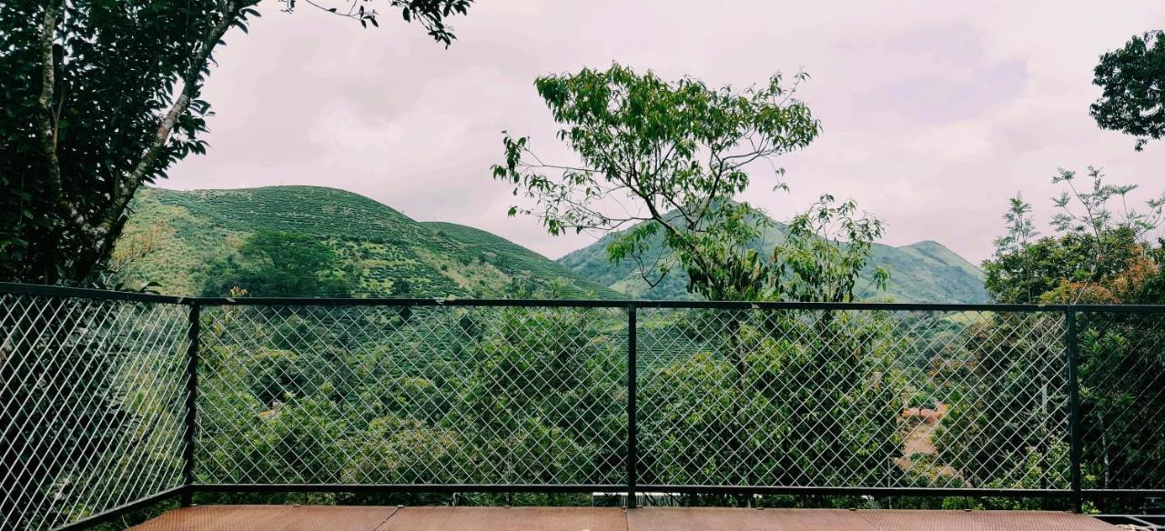 Holiday Vagamon Exterior photo